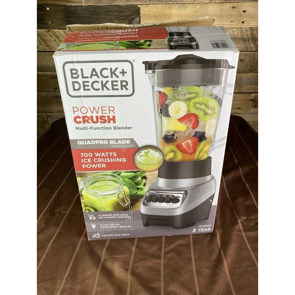 Black & Decker Power Crush 6 Cup Multifunction Blender 700W 4 Speed & Pulse